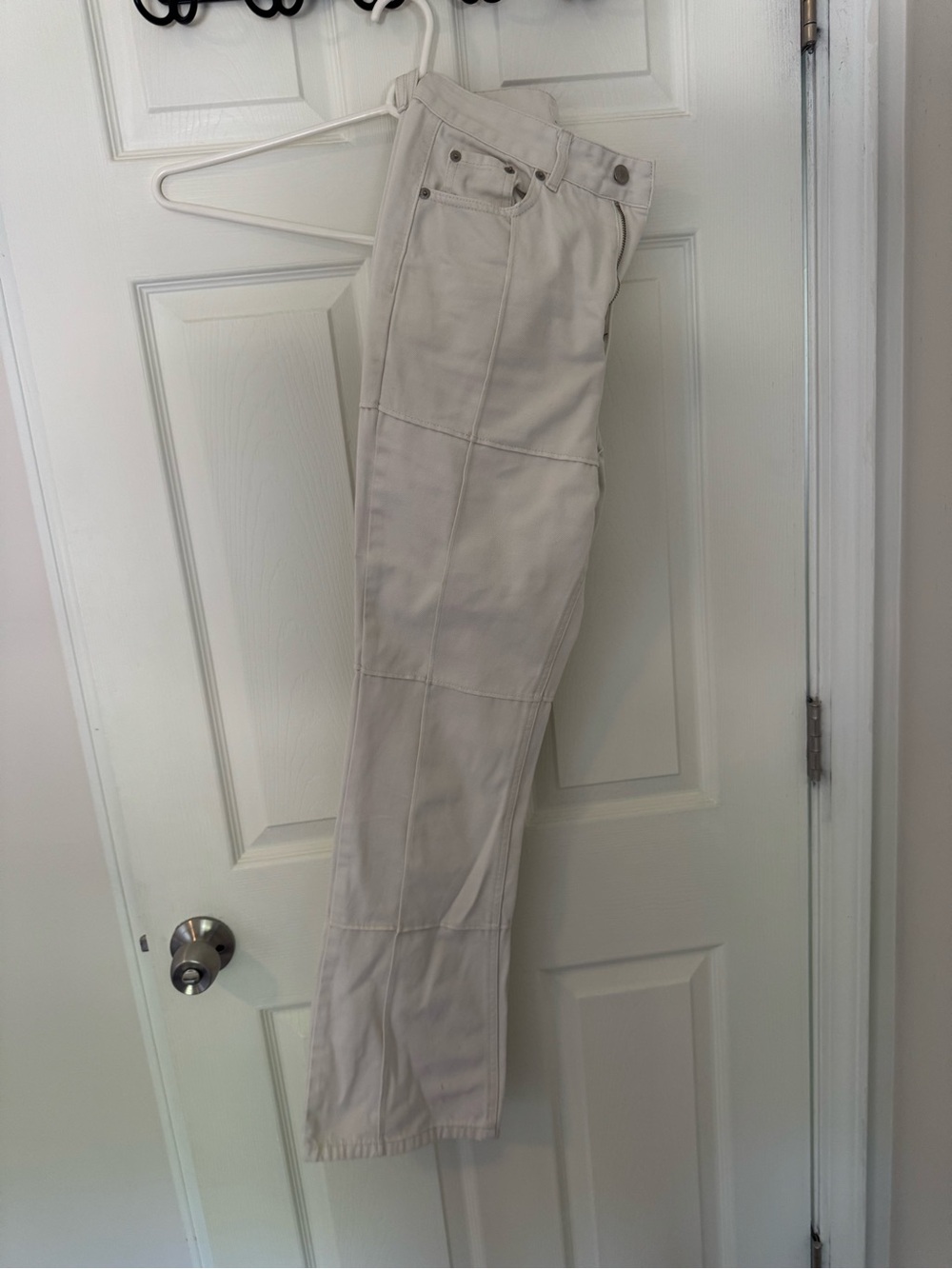 Glassons Neutral Cream Straight-Leg Jeans